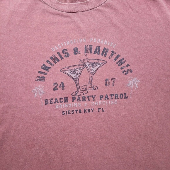 VTG Bikinis & Martinis Shirt Mens Large Pink Solid Crew Neck Logo Casual Tee USA - Picture 3 of 12